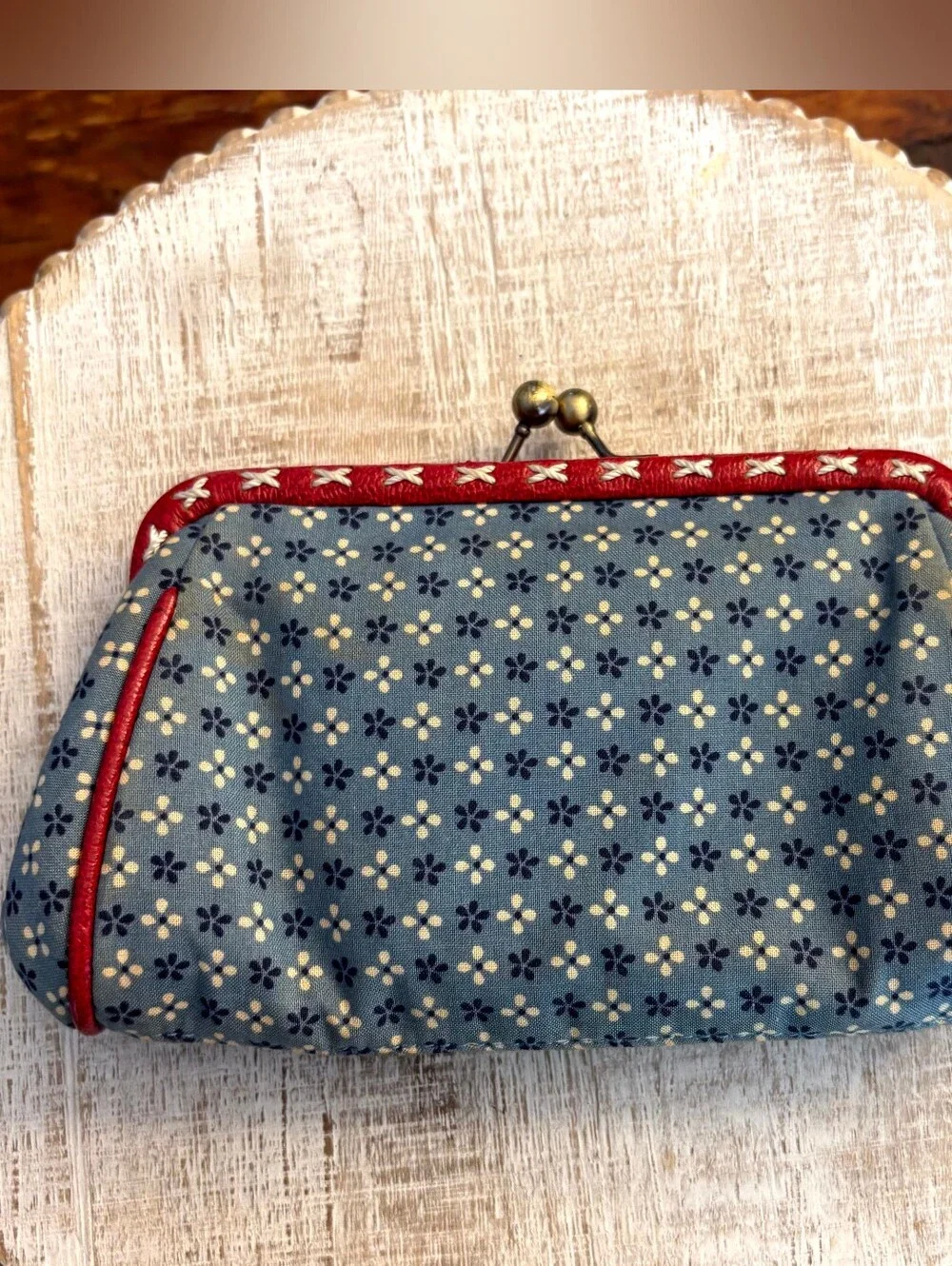 Isabella Fiore Vintage Beaded Floral Clasp Clutch With Chain